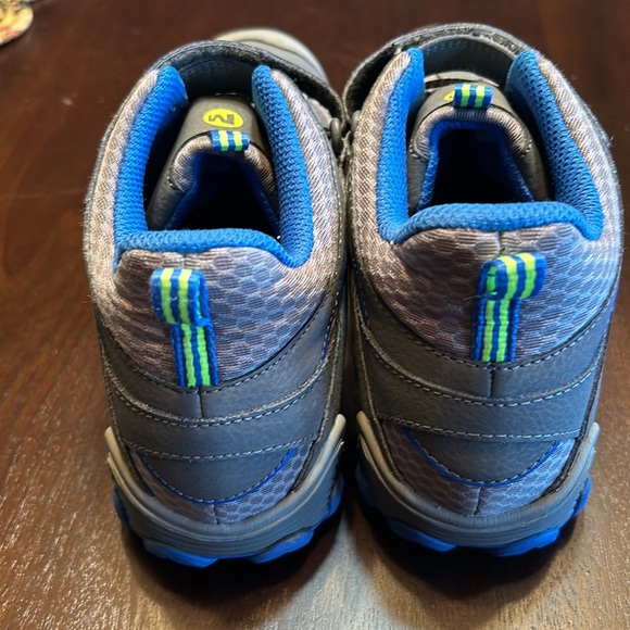 Merrill waterproof boots size 4m - Picture 3 of 5